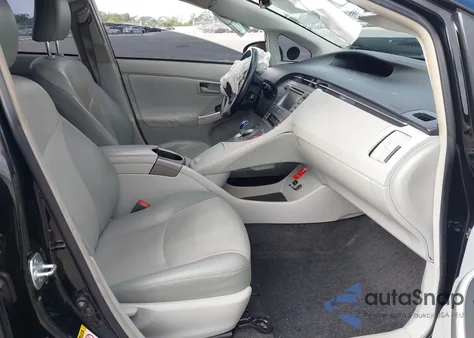 2015 Toyota Prius Four из США, поврежденный, VIN JTDKN3DUXF0448828